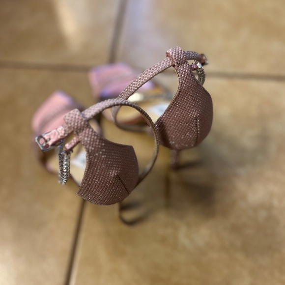 Talika- Jimmy Choo - Picture 3 of 3